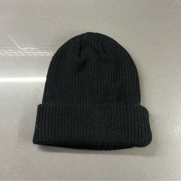 Tim Biebs Toque - Picture 2 of 2
